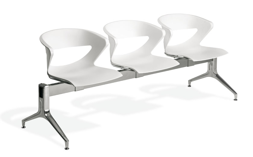 Chaises sur poutre Kicca