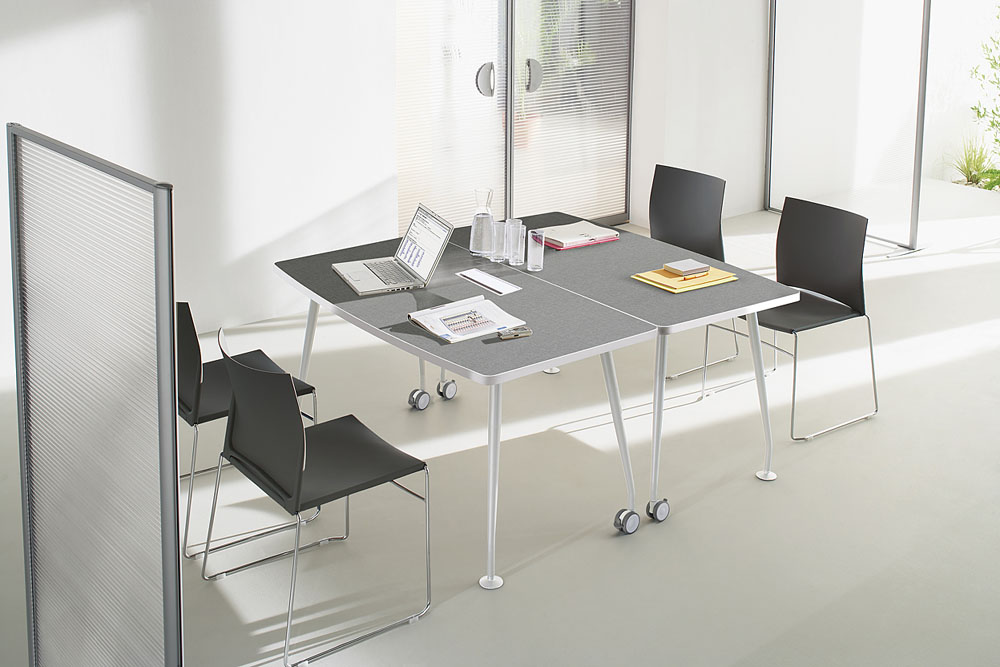 Tables sur roulettes Ovacio Tweed