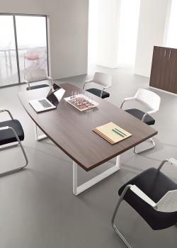 Table de Réunion Avene 6 à 8 personnes