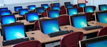 Tables informatiques hauteur réglable