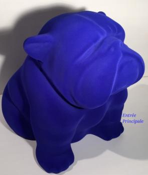 Bouledogue Assis 60 cm Flocage Bleu